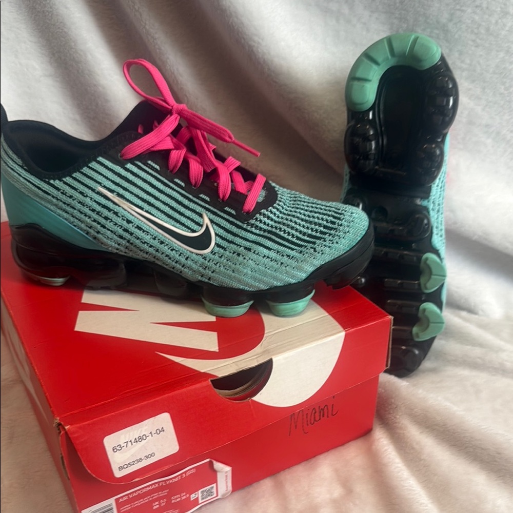 Nike Air VaporMax Flyknit Sneakers - Teal and Pink